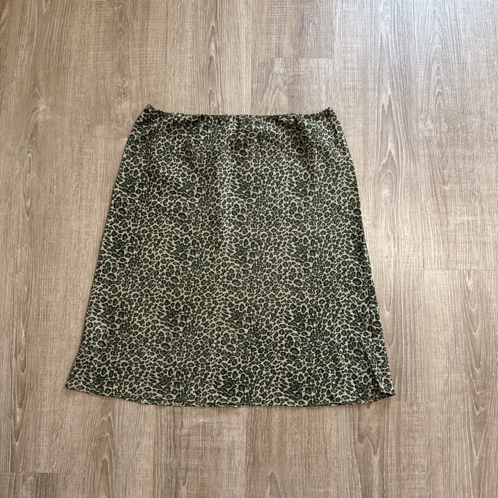 100% silk animal print slip skirt elastic waist size L